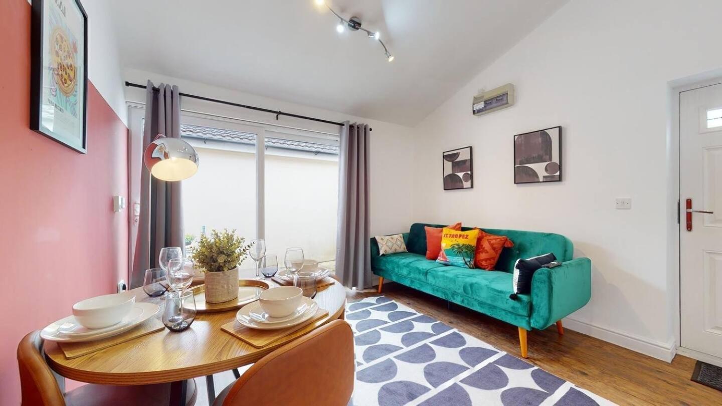 Cosy Cardiff Apartment And Patio エクステリア 写真